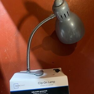 NEW Clip on lamp lighting Dorm room Office College e lighting